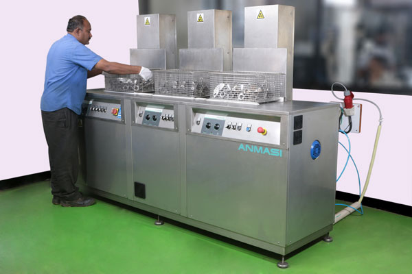 Ultrasonic Cleaning Machine